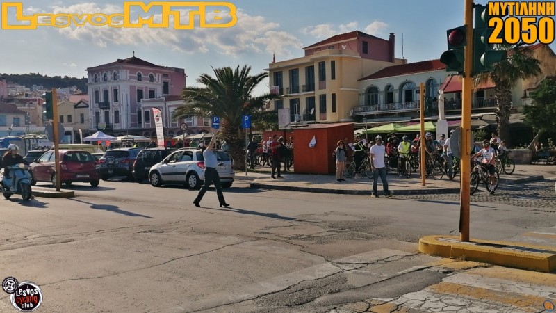 Έ&xi;&upsilon;&pi;&nu;&alpha; &phi;&alpha;&nu;ά&rho;&iota;&alpha; &epsilon;&pi;&iota;&beta;ά&lambda;&lambda;&omicron;&upsilon;&nu; &sigma;&epsilon;&beta;&alpha;&sigma;&mu;ό &sigma;&tau;&omicron; ό&rho;&iota;&omicron; &tau;&alpha;&chi;ύ&tau;&eta;&tau;&alpha;&sigmaf;