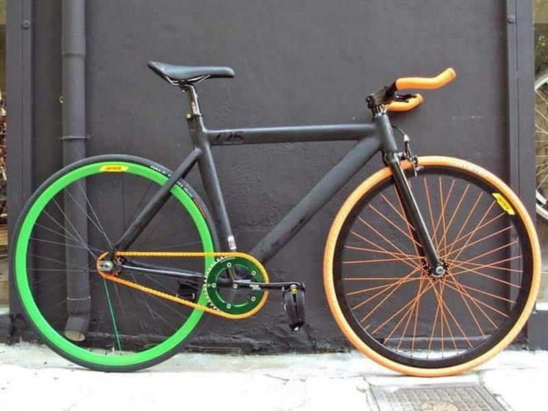 &Pi;&omega;&lambda;&epsilon;ί&tau;&alpha;&iota; Leader fixed gear- single speed