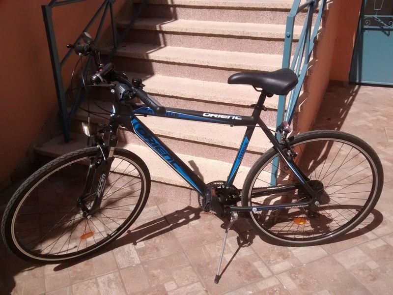 &Pi;&omega;&lambda;&epsilon;ί&tau;&alpha;&iota; ORIENT AVENUE 28"