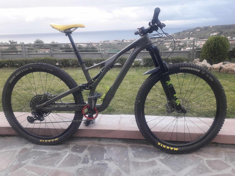 &Pi;&omega;&lambda;&epsilon;ί&tau;&alpha;&iota; Specialized Stumpjumper S-works