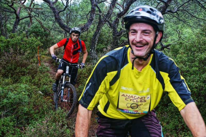 &Phi;&omega;&tau;&omicron;&gamma;&rho;&alpha;&phi;ί&epsilon;&sigmaf; 1&omicron;&upsilon; &Alpha;&gamma;ώ&nu;&alpha; ENDURO &Kappa;&alpha;&lambda;&lambda;&omicron;&nu;ή&sigmaf; &alpha;&pi;ό &tau;&omicron;&upsilon;&sigmaf; &Mu;&alpha;&rho;ί&alpha; &Pi;&alpha;&nu;ά&gamma;&omicron;&upsilon; &kappa;&alpha;&iota; &Eta;&lambda;ί&alpha; &Sigma;&omicron;&lambda;&omega;&mu;ό