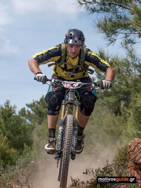 &Phi;&omega;&tau;&omicron;&gamma;&rho;&alpha;&phi;ί&epsilon;&sigmaf; 3&omicron;&upsilon; &Alpha;&gamma;ώ&nu;&alpha; Enduro MTB &Kappa;&alpha;&lambda;&lambda;&omicron;&nu;ή&sigmaf; &alpha;&pi;ό &tau;&omicron;&nu; &Delta;. &Mu;&omicron;&upsilon;&rho;&alpha;&tau;ί&delta;&eta;