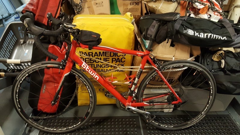 &Pi;&omega;&lambda;&epsilon;ί&tau;&alpha;&iota; &kappa;&omicron;ύ&rho;&sigma;&alpha; Btwin Triban 3