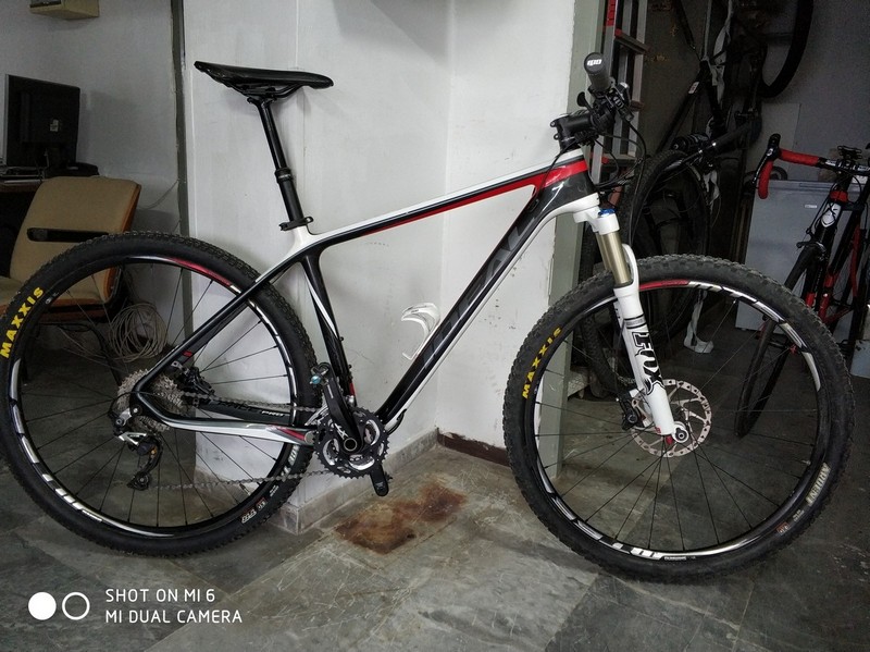 &Pi;&omega;&lambda;&epsilon;ί&tau;&alpha;&iota; IDEAL RACE PRO