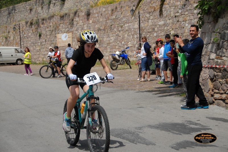 &Phi;&omega;&tau;&omicron;&gamma;&rho;&alpha;&phi;&iota;&kappa;ό &upsilon;&lambda;&iota;&kappa;ό &alpha;&pi;ό &tau;&omicron;&nu; 1&omicron; &Alpha;&gamma;ώ&nu;&alpha; &Mu;&Tau;&Beta; "&Mu;ό&lambda;&upsilon;&beta;&omicron;&sigmaf;" &alpha;&pi;ό &tau;&omicron;&nu; &Gamma;&iota;ώ&rho;&gamma;&omicron; &Kappa;&omicron;&nu;&tau;ό